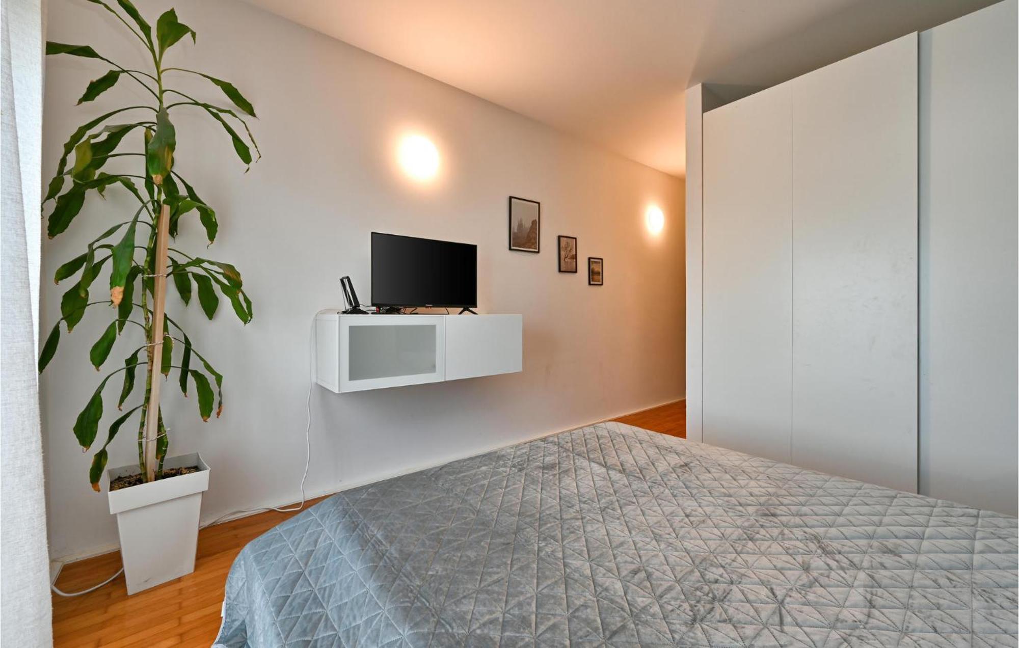 4 Bedroom Nice Home In Mala Rakovica エクステリア 写真